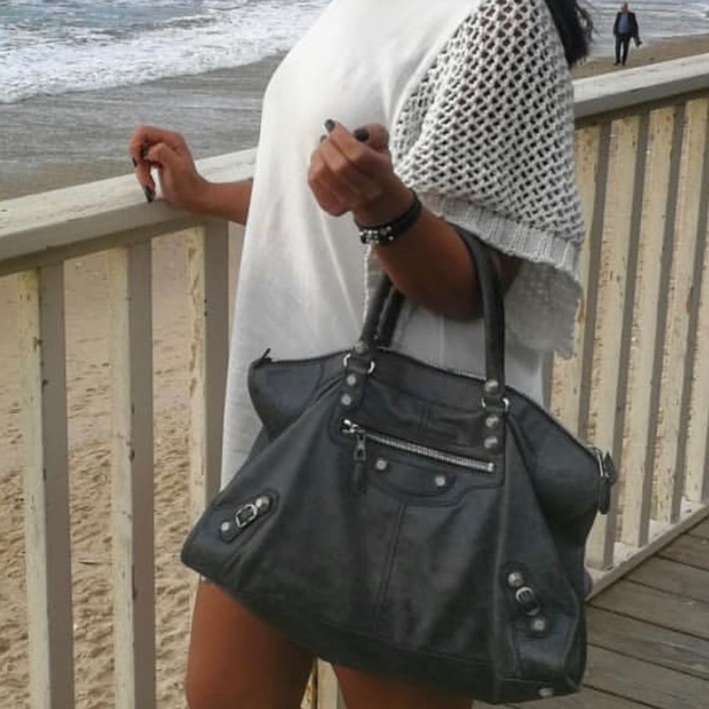 Neo Cagole City Lambskin Leather Tote Bag